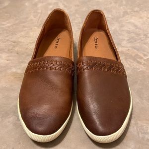 frye & co. Leather slip on shoes. Color is Cognac. Size 9